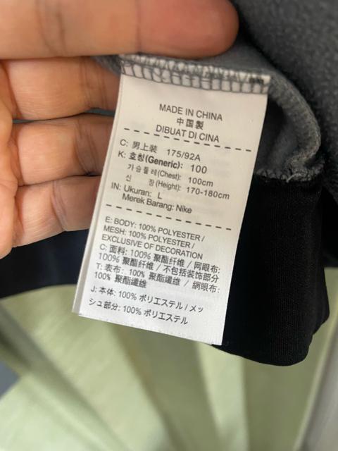 ナイキ NIKE セットアップ 2点セット THERMA-FIT パーカー ジップアップ スェットパンツ 裏起毛 L グレー < ブランド ナイキ NIKE セットアップ 2点セット THERMA-FIT パーカー ジップアップ スェットパンツ 裏起毛 L グレー < ブランドの