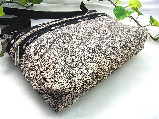 500円スタ【正規品】LeSportsac(レスポートサック)斜めがけショルダーバッグ < ブランド 500円スタ【正規品】LeSportsac(レスポートサック)斜めがけショルダーバッグ < ブランドの