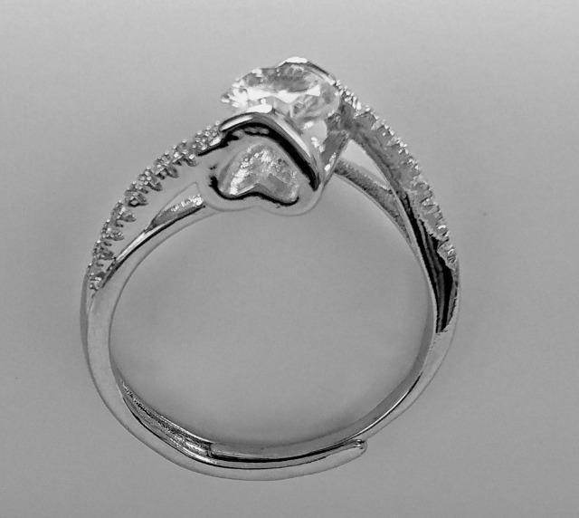 CZ キュービックジルコニア 1カラット プラチナコーティングジュエリー フリーサイズ リング 〜16号 ハート ツイスト2 < 女性アクセサリー/時計 CZ キュービックジルコニア 1カラット プラチナコーティングジュエリー フリーサイズ リング 〜16号 ハート ツイスト2 < 女性アクセサリー/時計の