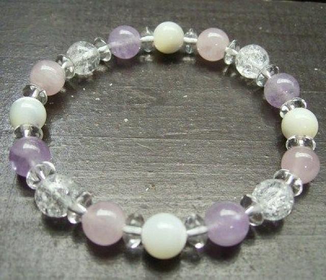 ローズクォーツxラベンダーアメジストxクラック水晶x白蝶貝 < 女性アクセサリー/時計 ローズクォーツxラベンダーアメジストxクラック水晶x白蝶貝 < 女性アクセサリー/時計の