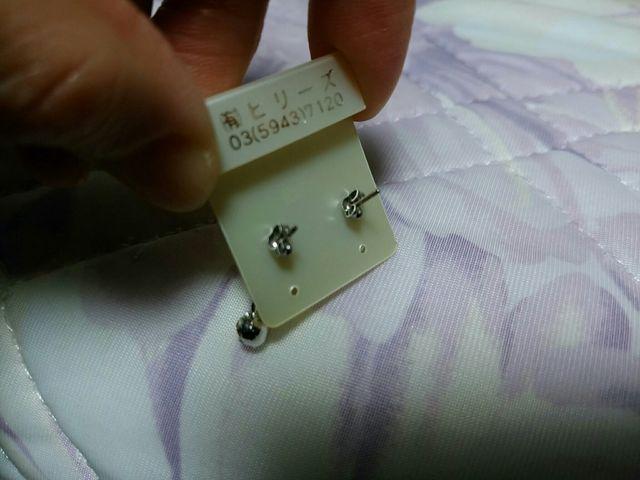 ストーンピアス ハート 新品未使用 シルバー ピアス < 女性アクセサリー/時計 ストーンピアス ハート 新品未使用 シルバー ピアス < 女性アクセサリー/時計の