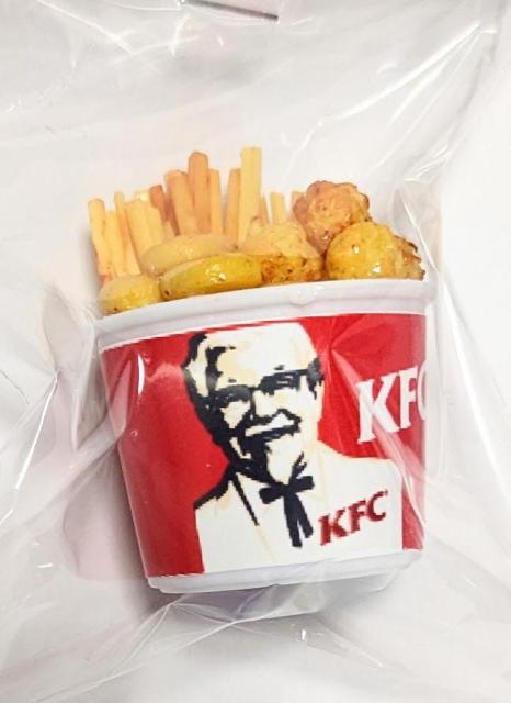 ミニチュア★ケンタッキーフライドチキン★KFC★リカちゃんやシルバニアに★ドールハウスに★ < おもちゃ ミニチュア★ケンタッキーフライドチキン★KFC★リカちゃんやシルバニアに★ドールハウスに★ < おもちゃの