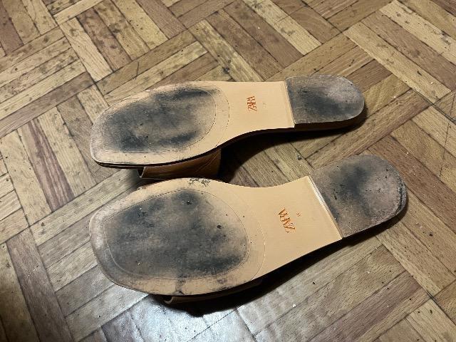 ZARAパール付きフラットサンダル < 女性ファッション  ZARAパール付きフラットサンダル < 女性ファッションの