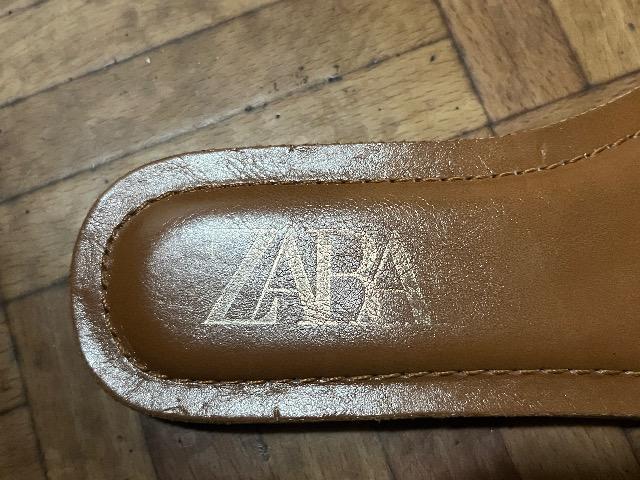 ZARAパール付きフラットサンダル < 女性ファッション  ZARAパール付きフラットサンダル < 女性ファッションの