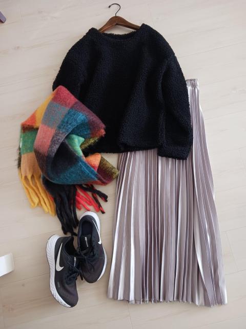 UNIQLOubN{At[X̂gbvX 