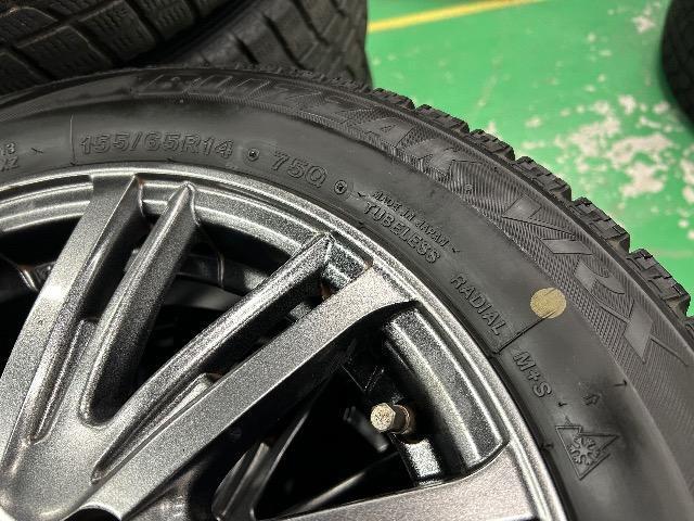0110160)中古国産スタッドレスタイヤBSブリヂストンブリザックVRX4本アルミホイールセット155/65R14送料無料 < 自動車/バイク 0110160)中古国産スタッドレスタイヤBSブリヂストンブリザックVRX4本アルミホイールセット155/65R14送料無料 < 自動車/バイク