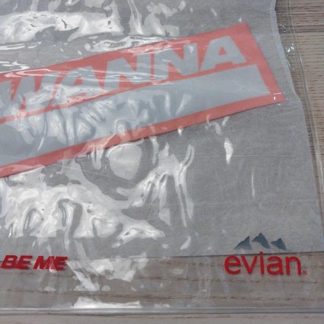 evian I WANNA クリアトートバッグ < 女性ファッション  evian I WANNA クリアトートバッグ < 女性ファッションの