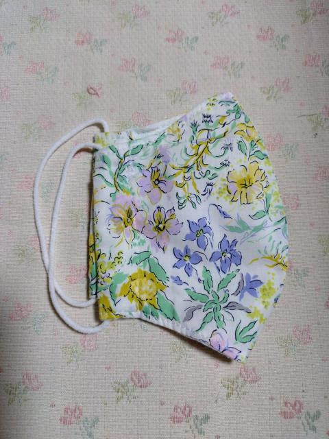 【送料無料】ハンドメイド 大人用マスク 小さめ リバティ柄 < ペット/手芸/園芸 【送料無料】ハンドメイド 大人用マスク 小さめ リバティ柄 < ペット/手芸/園芸の