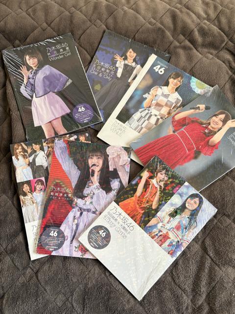 タンス整理品 おまとめ 乃木坂46 写真集 新品未開封 7冊プラスおまけ2冊 < タレントグッズ  タンス整理品 おまとめ 乃木坂46 写真集 新品未開封 7冊プラスおまけ2冊  < タレントグッズの