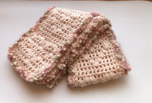 ハンドメイド マフラー ウール100% ハート ぽこぽこ < 女性ファッション  ハンドメイド マフラー ウール100% ハート ぽこぽこ < 女性ファッションの