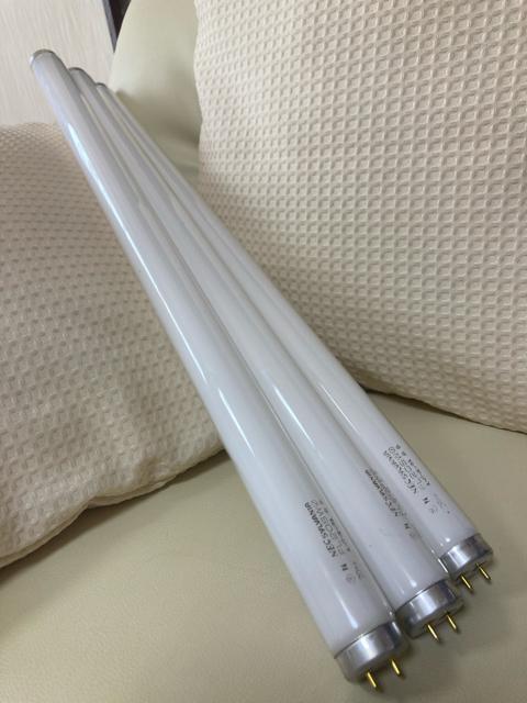 1435.中古☆NEC☆蛍光灯3本☆白色 < 家電/AV  1435.中古☆NEC☆蛍光灯3本☆白色  < 家電/AVの