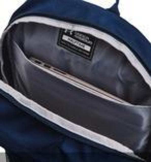 yVizUnder Armour A_[A[}[   lCr[   lp n[t^C obNpbN@[22&#8467;  jt@bV 