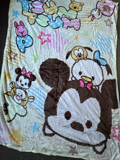 ディズニー!ツムツム!可愛い!愛らしい!肌触りふわり!軽くて暖か!ブランケット毛布!シングルサイズ!新品! < インテリア/ライフ  ディズニー!ツムツム!可愛い!愛らしい!肌触りふわり!軽くて暖か!ブランケット毛布!シングルサイズ!新品! < インテリア/ライフの
