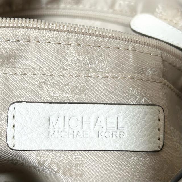 美品 MICHAEL KORS マイケルコース ワンショルダーバッグ レザー ホワイト 35T8GJPL3L < ブランド 美品 MICHAEL KORS マイケルコース ワンショルダーバッグ レザー ホワイト 35T8GJPL3L < ブランドの