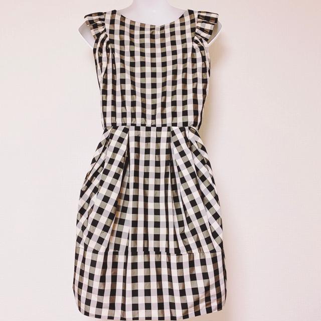 LIMITLESSLUXURYギンガムチェックフリルコクーンタックワンピ < ブランド LIMITLESSLUXURYギンガムチェックフリルコクーンタックワンピ < ブランドの