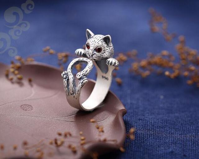 送料無料※高級感 ゆびわ 猫 ネコ 指輪 フリーサイズ リング 贈り物 (13号〜20号) 男女兼用 シルバー 新品 < 女性アクセサリー/時計 送料無料※高級感 ゆびわ 猫 ネコ 指輪 フリーサイズ リング 贈り物 (13号〜20号) 男女兼用 シルバー 新品 < 女性アクセサリー/時計の