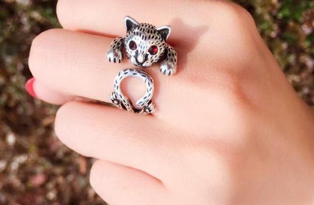 送料無料※高級感 ゆびわ 猫 ネコ 指輪 フリーサイズ リング 贈り物 (13号〜20号) 男女兼用 シルバー 新品 < 女性アクセサリー/時計 送料無料※高級感 ゆびわ 猫 ネコ 指輪 フリーサイズ リング 贈り物 (13号〜20号) 男女兼用 シルバー 新品 < 女性アクセサリー/時計の