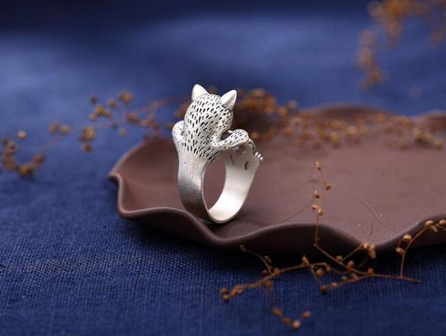 送料無料※高級感 ゆびわ 猫 ネコ 指輪 フリーサイズ リング 贈り物 (13号〜20号) 男女兼用 シルバー 新品 < 女性アクセサリー/時計 送料無料※高級感 ゆびわ 猫 ネコ 指輪 フリーサイズ リング 贈り物 (13号〜20号) 男女兼用 シルバー 新品 < 女性アクセサリー/時計の