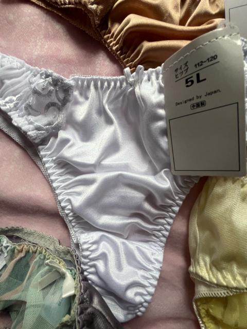 5Lサイズ!5枚セット!光沢ツルツル素材!シフォン使い!高貴品格!色とりどり!エレガント!Tバックショーツ!No.花 < 女性ファッション 5Lサイズ!5枚セット!光沢ツルツル素材!シフォン使い!高貴品格!色とりどり!エレガント!Tバックショーツ!No.花 < 女性ファッションの