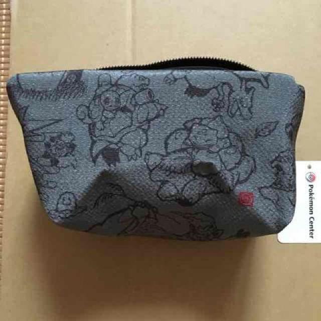 ポケモン・和柄ちりめん生地スクエアポーチ。墨絵風ポケモン柄 < アニメ/コミック/キャラクター  ポケモン・和柄ちりめん生地スクエアポーチ。墨絵風ポケモン柄  < アニメ/コミック/キャラクターの