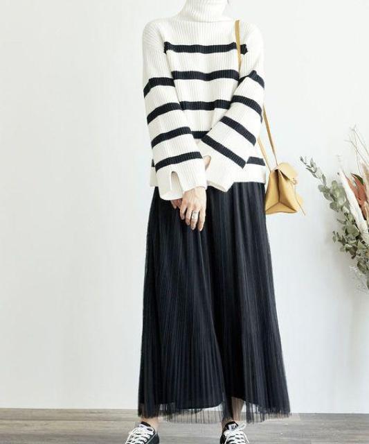 肉厚で高級感●BASEMENTベースメント ベースインターナショナル●ボーダータートルネック●白●Fフリー●ルーズシルエット < 女性ファッション  肉厚で高級感●BASEMENTベースメント ベースインターナショナル●ボーダータートルネック●白●Fフリー●ルーズシルエット < 女性ファッションの