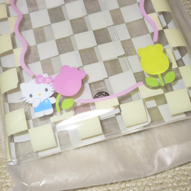 タグ付未使用☆ハローキティ*チャーム付きクリアポーチ(パステルチェッカー) < おもちゃ  タグ付未使用☆ハローキティ*チャーム付きクリアポーチ(パステルチェッカー) < おもちゃの