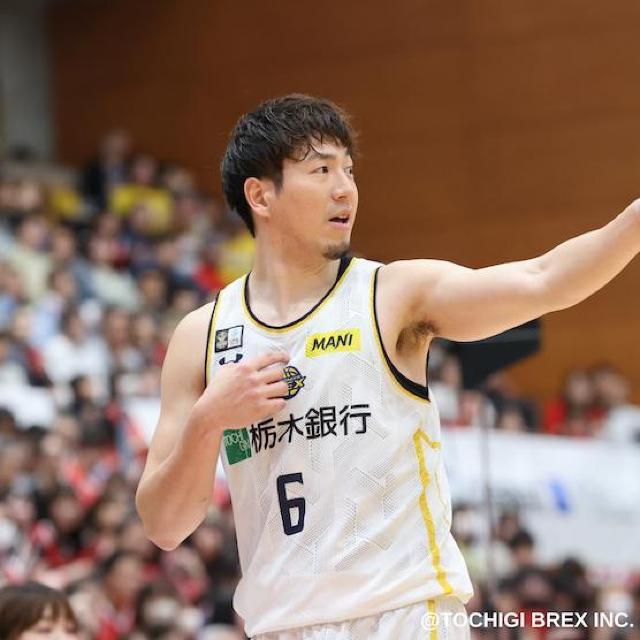 #6 比江島 慎選手 2025-26シーズン ユニフォーム上下セット(AWAY)(着用・直筆サイン入り) < レジャー/スポーツ #6 比江島 慎選手 2025-26シーズン ユニフォーム上下セット(AWAY)(着用・直筆サイン入り) < レジャー/スポーツの