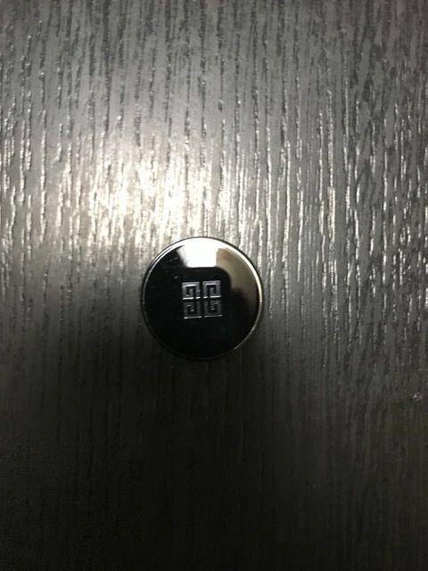 GIVENCHY IuEN`[ ACVhE   uh 