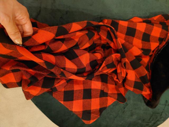 赤黒チェックワンピース 秋冬用 フェイクファー付 Mサイズ < 女性ファッション  赤黒チェックワンピース 秋冬用 フェイクファー付 Mサイズ < 女性ファッションの