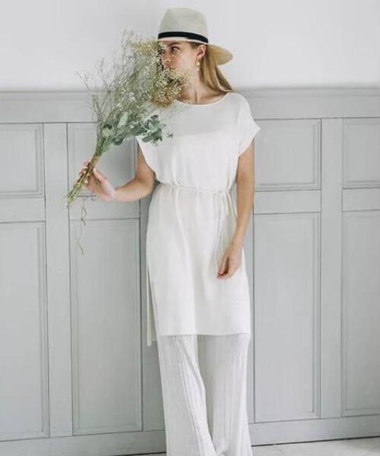 ◆eimy istoire/エイミーイストワール◆サイドスリットオーバールーズニットプルオーバー★ブラックFリゾート < 女性ファッション ◆eimy istoire/エイミーイストワール◆サイドスリットオーバールーズニットプルオーバー★ブラックFリゾート < 女性ファッションの