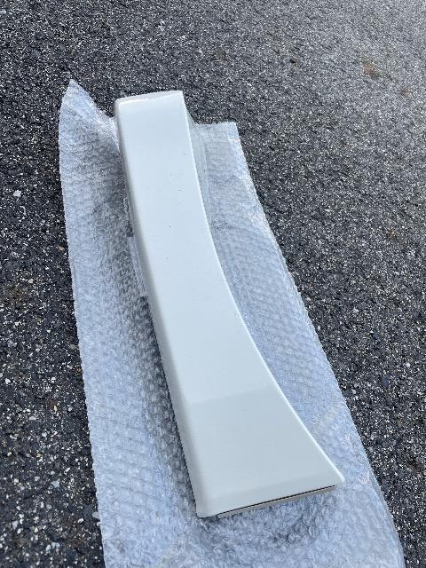 ノア/ヴォクシー/ハイブリッド ZRR80W/ZRR85W ZWR80W左前フェンダープロテクターモール < 自動車/バイク ノア/ヴォクシー/ハイブリッド ZRR80W/ZRR85W ZWR80W左前フェンダープロテクターモール < 自動車/バイク