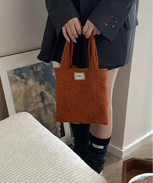 送料無料 新品 ボアトートバッグ ミニ 無地 軽量 秋冬 < 女性ファッション  送料無料 新品 ボアトートバッグ ミニ 無地 軽量 秋冬 < 女性ファッションの