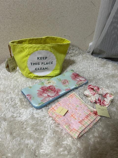 Vi^OtLAURA ASHLEY^InJ`&VV&AuP[X& FINDERS 