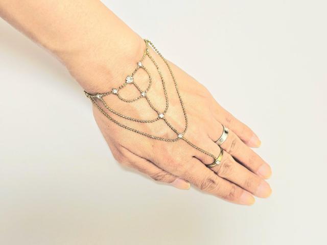 (212) Claire's CXg[&S[h`F[uXbgO  ANZT[/v 