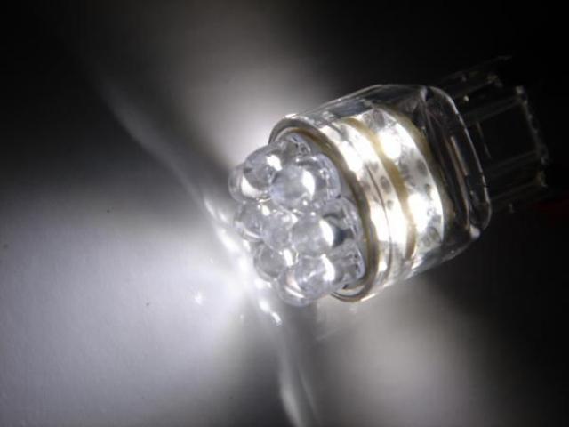 2個セットT20型21連LEDシングルウェッジバルブ ホワイト < 自動車/バイク 2個セットT20型21連LEDシングルウェッジバルブ ホワイト < 自動車/バイク