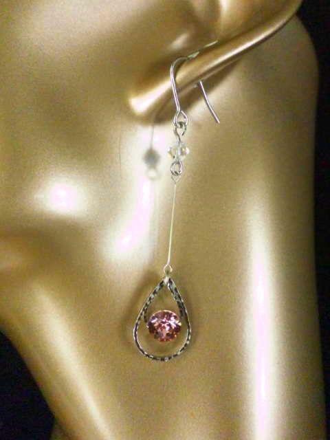 ハンドメイド★ゆらゆら!スワロビーズ2wayロングピアス★ < 女性アクセサリー/時計 ハンドメイド★ゆらゆら!スワロビーズ2wayロングピアス★ < 女性アクセサリー/時計の