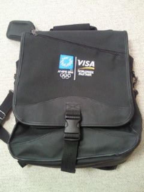 オリンピック VISA 限定 リュックサック ショルダーバッグ 手提げ BAG ブラック < 男性ファッション  オリンピック VISA 限定 リュックサック ショルダーバッグ 手提げ BAG ブラック < 男性ファッションの