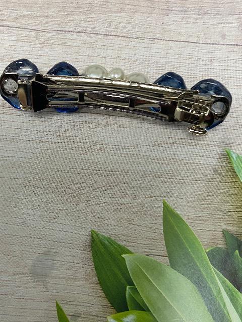 ハンドメイド レジン 鉱石とパールビーズのバレッタ ネイビー < 女性ファッション  ハンドメイド レジン 鉱石とパールビーズのバレッタ ネイビー < 女性ファッションの
