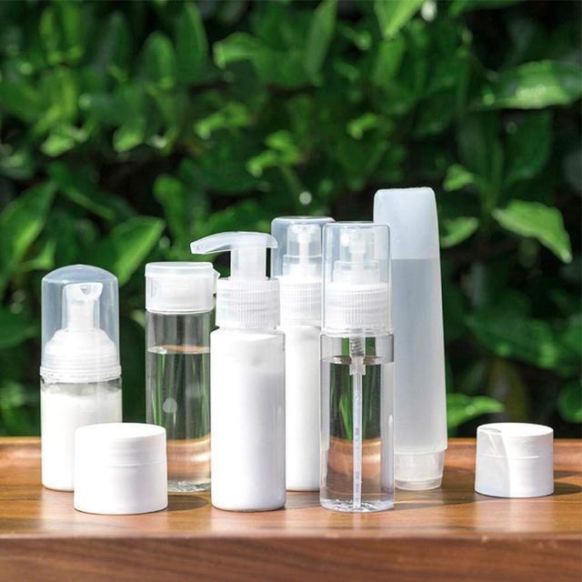 トラベルボトル 小分けボトル アルコール スプレーボトル 詰替ボトル 漏れ防止 軽量 携帯用 旅行ボトル 収納ポーチ付 8点セット < レジャー/スポーツ トラベルボトル 小分けボトル アルコール スプレーボトル 詰替ボトル 漏れ防止 軽量 携帯用 旅行ボトル 収納ポーチ付 8点セット < レジャー/スポーツの