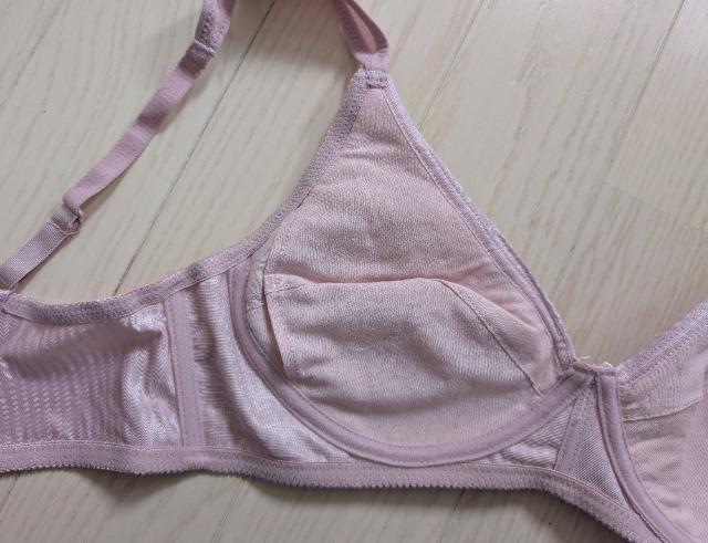 C85★ノンワイヤー立体ブラジャー★新品★送料無料 < 女性ファッション  C85★ノンワイヤー立体ブラジャー★新品★送料無料 < 女性ファッションの