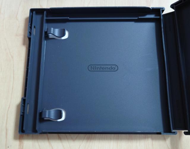 かわいい仔犬DS 1 2 セット < ゲーム本体/ソフト  かわいい仔犬DS 1 2 セット < ゲーム本体/ソフトの