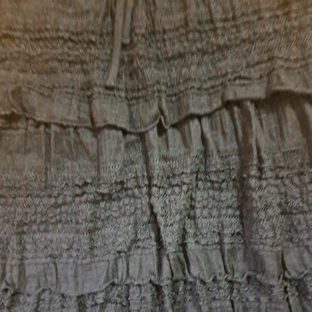 段々フリルのノースリーブ < 女性ファッション  段々フリルのノースリーブ < 女性ファッションの