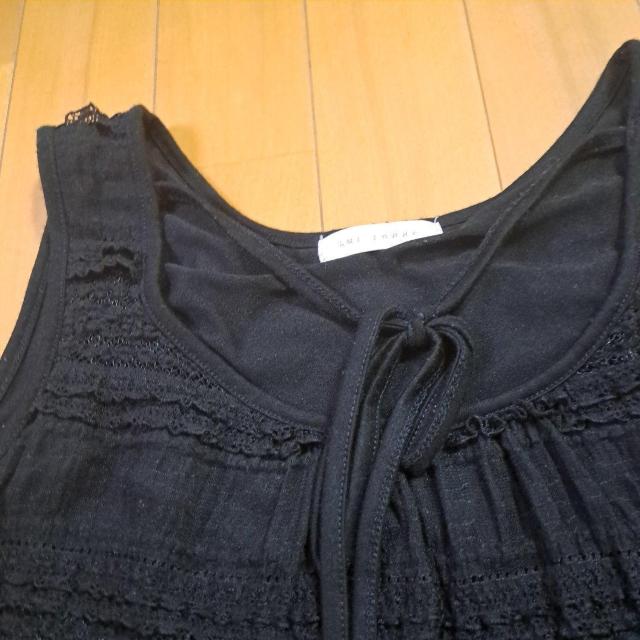 段々フリルのノースリーブ < 女性ファッション  段々フリルのノースリーブ < 女性ファッションの