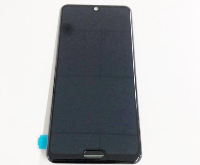 AQUOS R3 �t�����g�p�l�� 