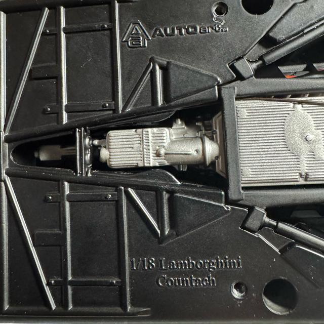 絶版オートアート1/18 ランボルギーニ カウンタックLP5000S(ケース付) < ホビー  絶版オートアート1/18 ランボルギーニ カウンタックLP5000S(ケース付) < ホビーの