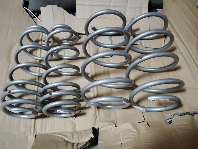 apr ZVW30 プリウス用 ローダウンスプリング < 自動車/バイク apr ZVW30 プリウス用 ローダウンスプリング < 自動車/バイク