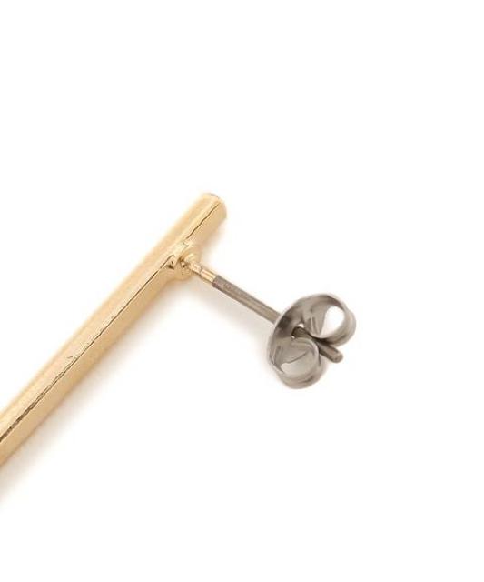 一粒貝を使用●定価5,400円●貝パールバーピアス●PAPILLONNER < ブランド 一粒貝を使用●定価5,400円●貝パールバーピアス●PAPILLONNER < ブランドの