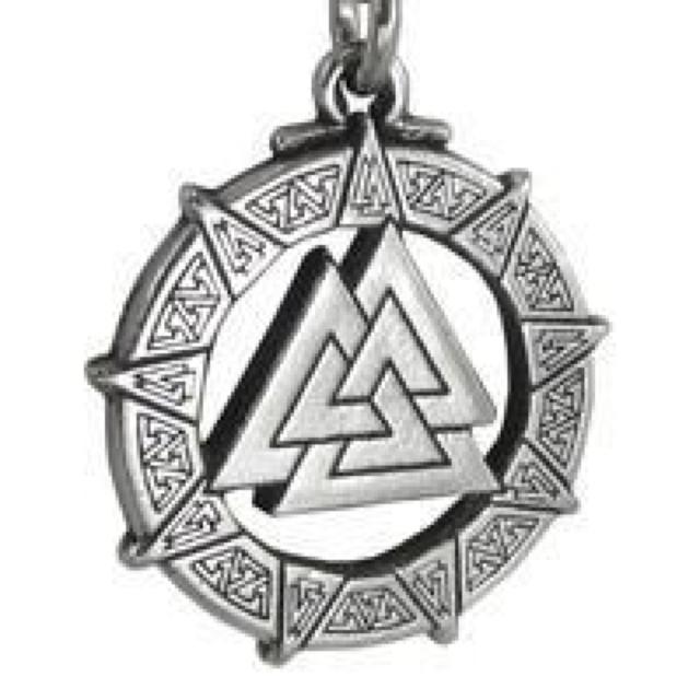Pepi: The Valknut:Warrior's Knot pendant < 女性アクセサリー/時計  Pepi: The Valknut:Warrior's Knot pendant  < 女性アクセサリー/時計の
