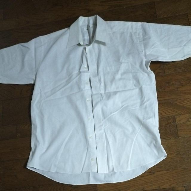 ワイシャツ 白 ストライプ 美品 半袖 ビジネス < 男性ファッション ワイシャツ 白 ストライプ 美品 半袖 ビジネス < 男性ファッションの