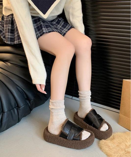 送料無料 新品 ファーサンダル 厚底 レトロボアサンダル < 女性ファッション  送料無料 新品 ファーサンダル 厚底 レトロボアサンダル < 女性ファッションの